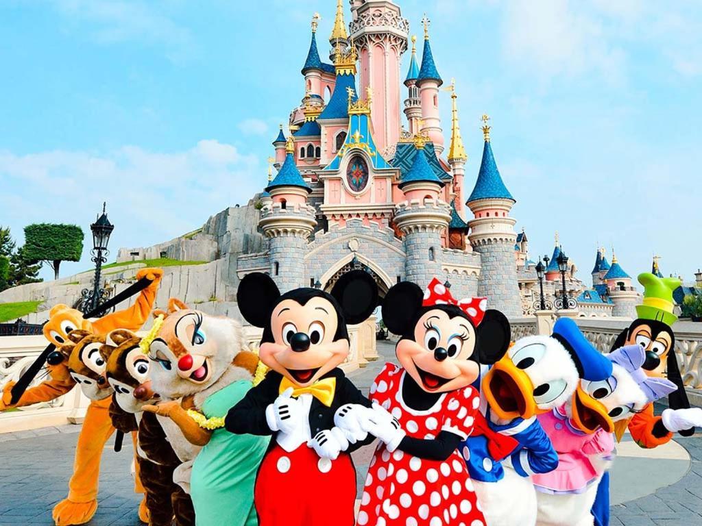 Disney In Two Min Chessy  Exterior photo
